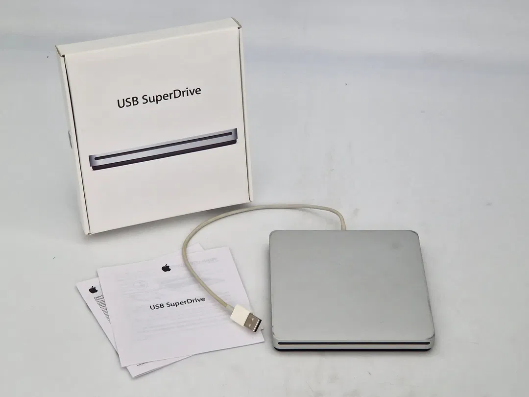 Apple USB SuperDrive - Externes CD/DVD-Laufwerk - Modell MD564ZM/A - Bild 1