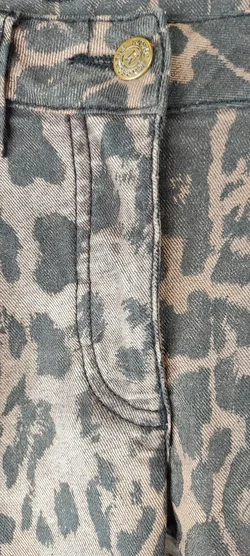 Madeleine Damen-Jeans Leomuster L (40) | Casual Luxus - Bild 4