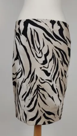 Marc Cain - Damenrock Gr. N4 - Bild 4