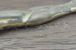 Holzkreuz mit Metallfigur Kruzifix - Bild 4