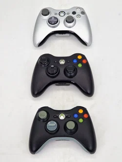 Microsoft Xbox 360 S Set - Xbox 360 Slim Konsole mit 3 Controllern, Chatpad und Zubehör - Bild 18