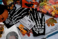 Happy Halloween Set #2 mit Tasche, Haarreif & u.v.a. Deko - Bild 3