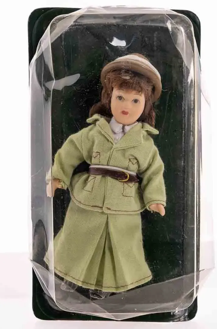  DE AGOSTINI Sammlerpuppe / Porzellanpuppe, Höhe 15cm - Bild 4