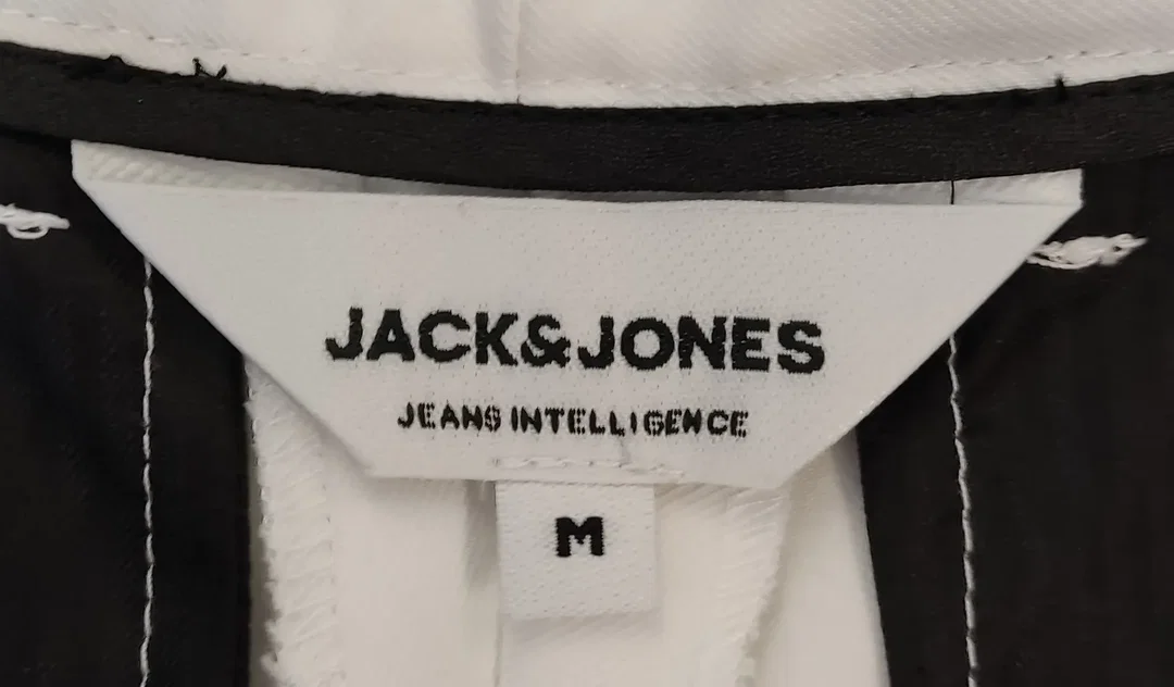 Jack & Jones Herrenshorts weiß Gr. M – Bild 3