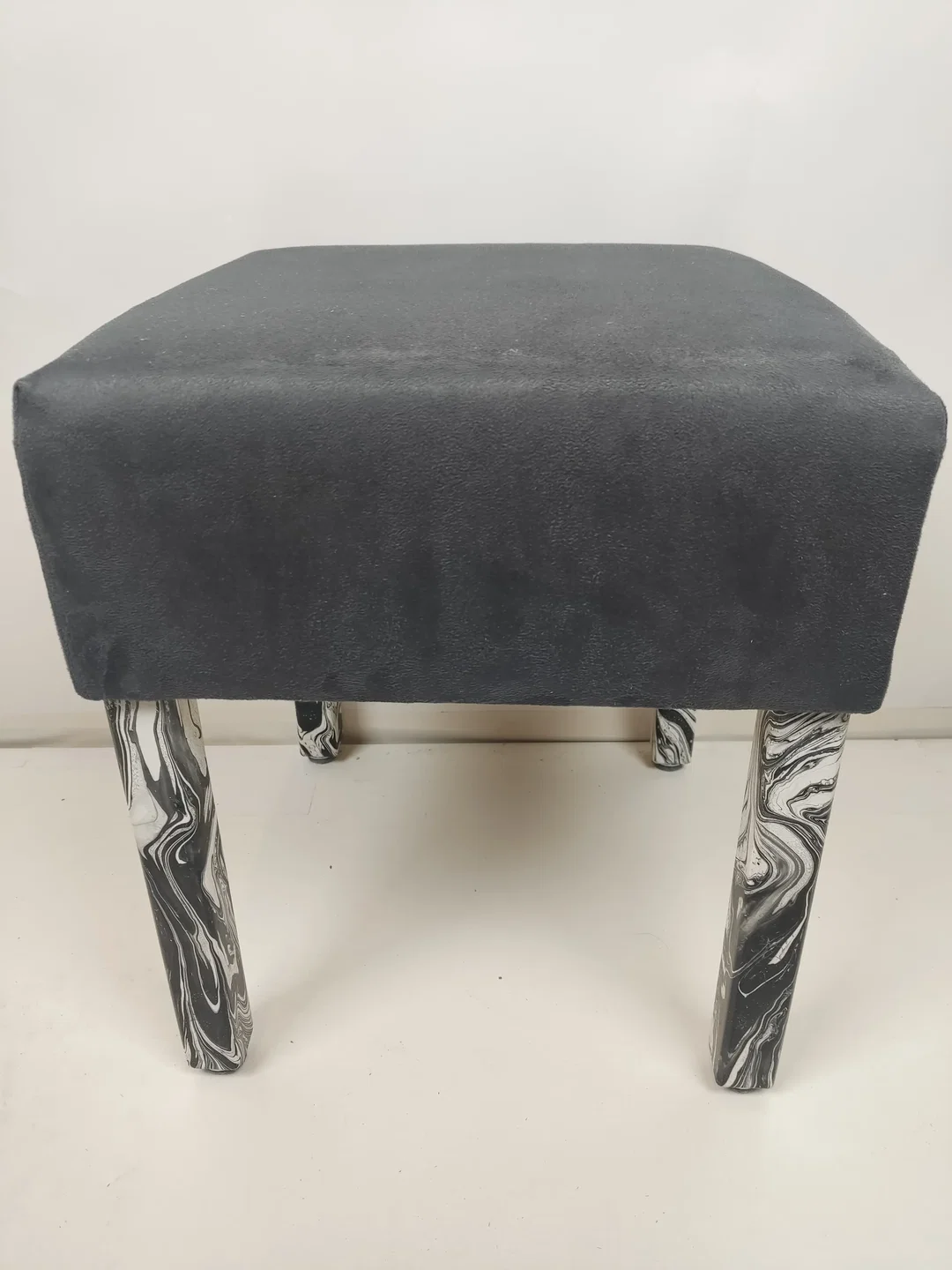 Marmorierte Polsterhocker – Bild 4