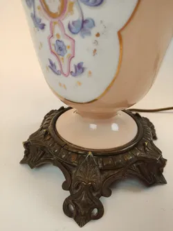Tischlampe mit Porzellanfuß / Creme-Rose-Lila - Bild 5