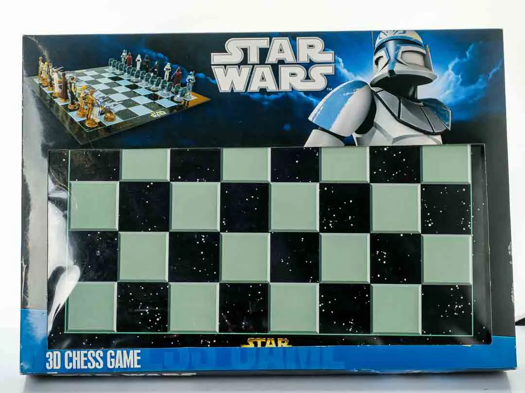 Star Wars 3D Chess Game, lizenziertes Schachspiel mit Figuren Lucasfilm – Bild 4