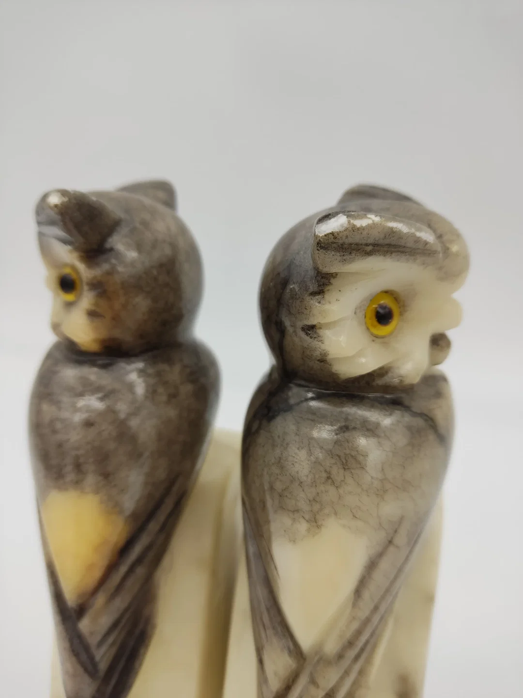 2er Set Eulen Buchstützen aus Stein – Bild 6