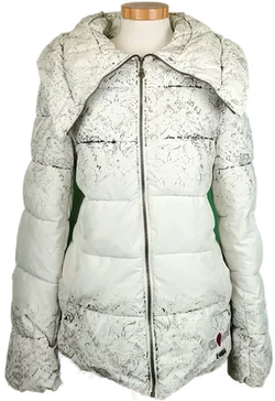 Desigual Winter Damenjacke weiß gemustert Gr. M – Vorschau 1