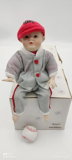 Ashton Drake Porzellanpuppe 'Michael' | Sammlerstück - Bild 2