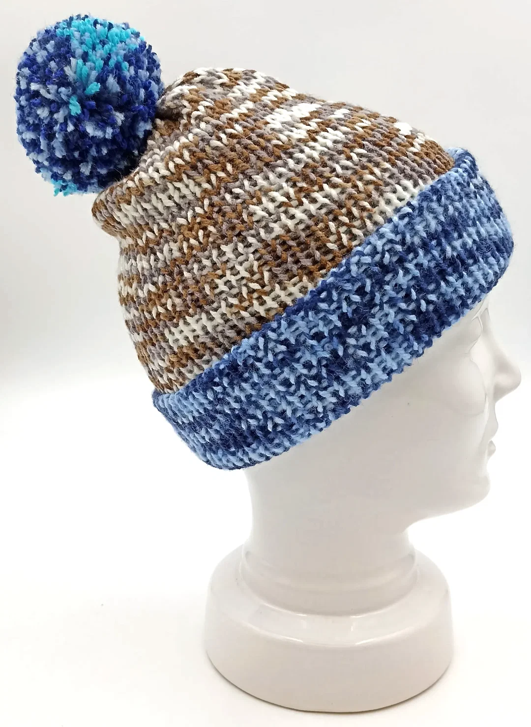 Handgestrickte Pudelmütze – Bild 1