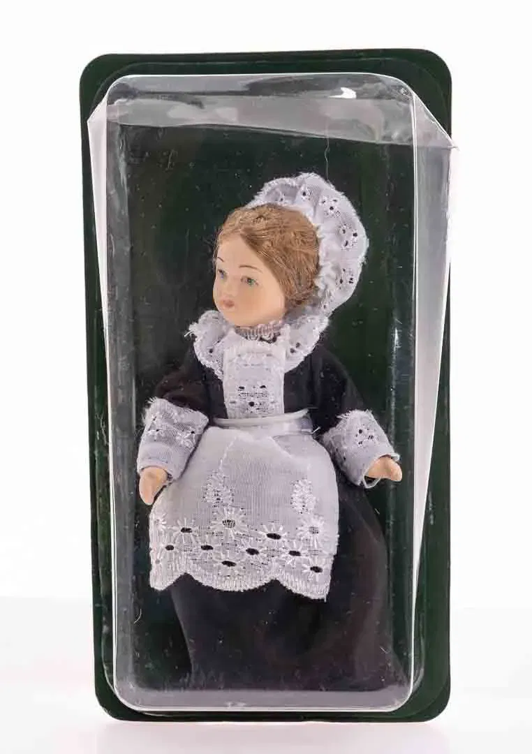  DE AGOSTINI Sammlerpuppe / Porzellanpuppe, Höhe 15cm - Bild 4