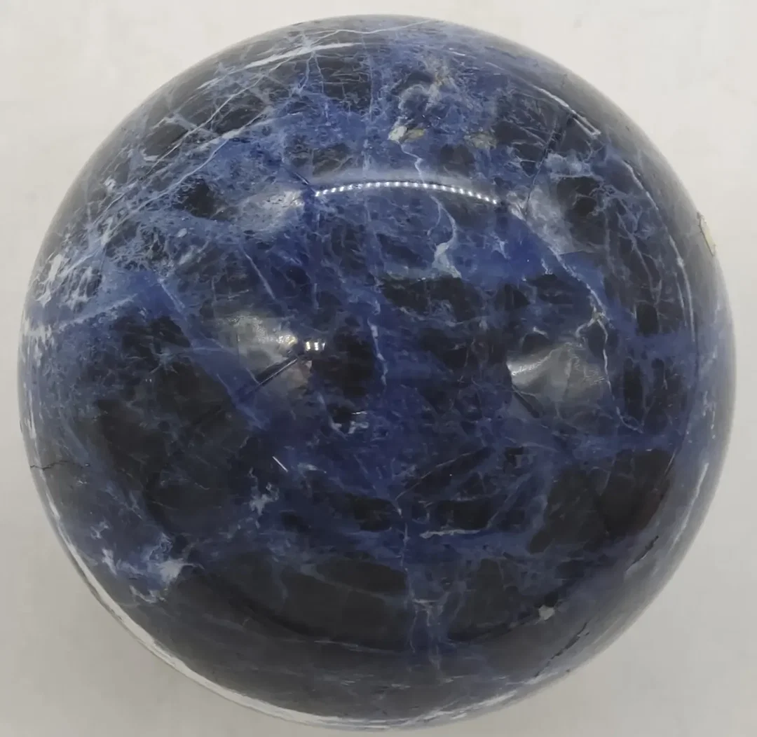 Sodalith Kugel Edelsteinkugel Durchmesser ca 13cm blau/schwarz/weiß – Bild 3
