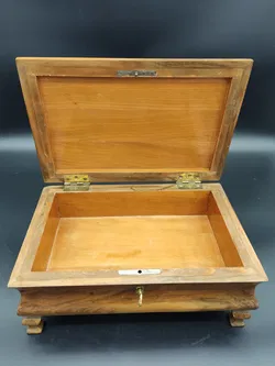 Vintage Aufbewahrungsschatulle aus Holz mit Schlüssel - Bild 3