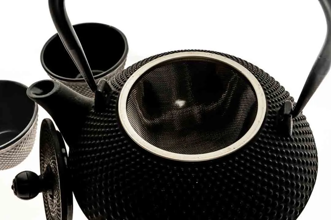 Asia Gusseisen-Teeset mit Teefilter und 2 Tassen – Bild 3