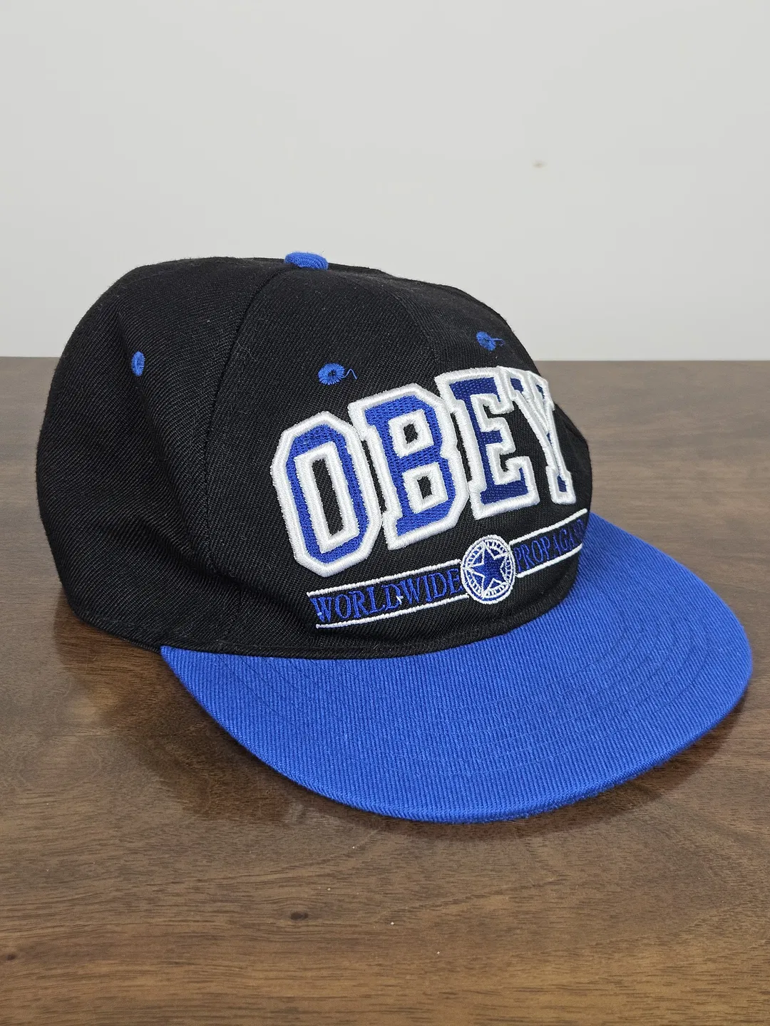 OBEY Snapback Kappe, schwarz/blau - Bild 4