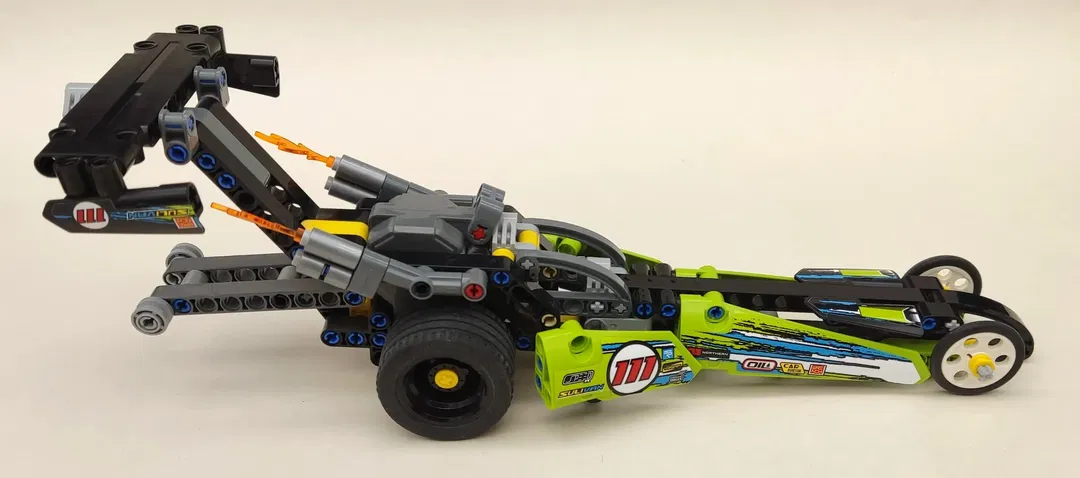 Lego - Technic Dragster Rennauto 42103 - Bild 4