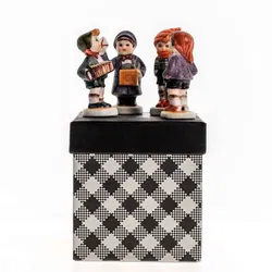 4 Stück Sammelfiguren im Hummel Stil - keine Originale - Bild 3