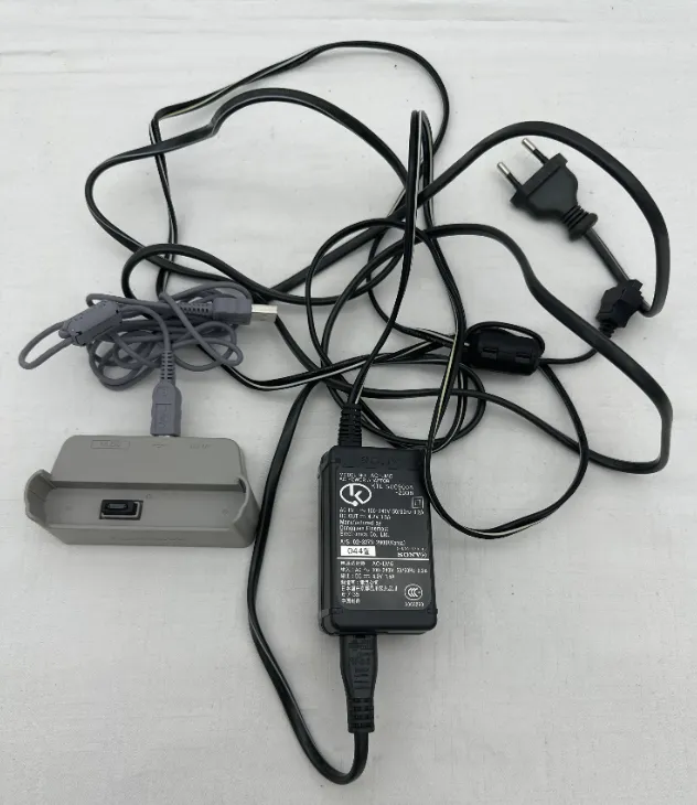Sony Cyber-shot DSC-T1 Digitalkamera mit original Unterwassergehäuse und Zubehör – Bild 9