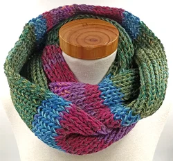 Handgestrickter Loop Schal
