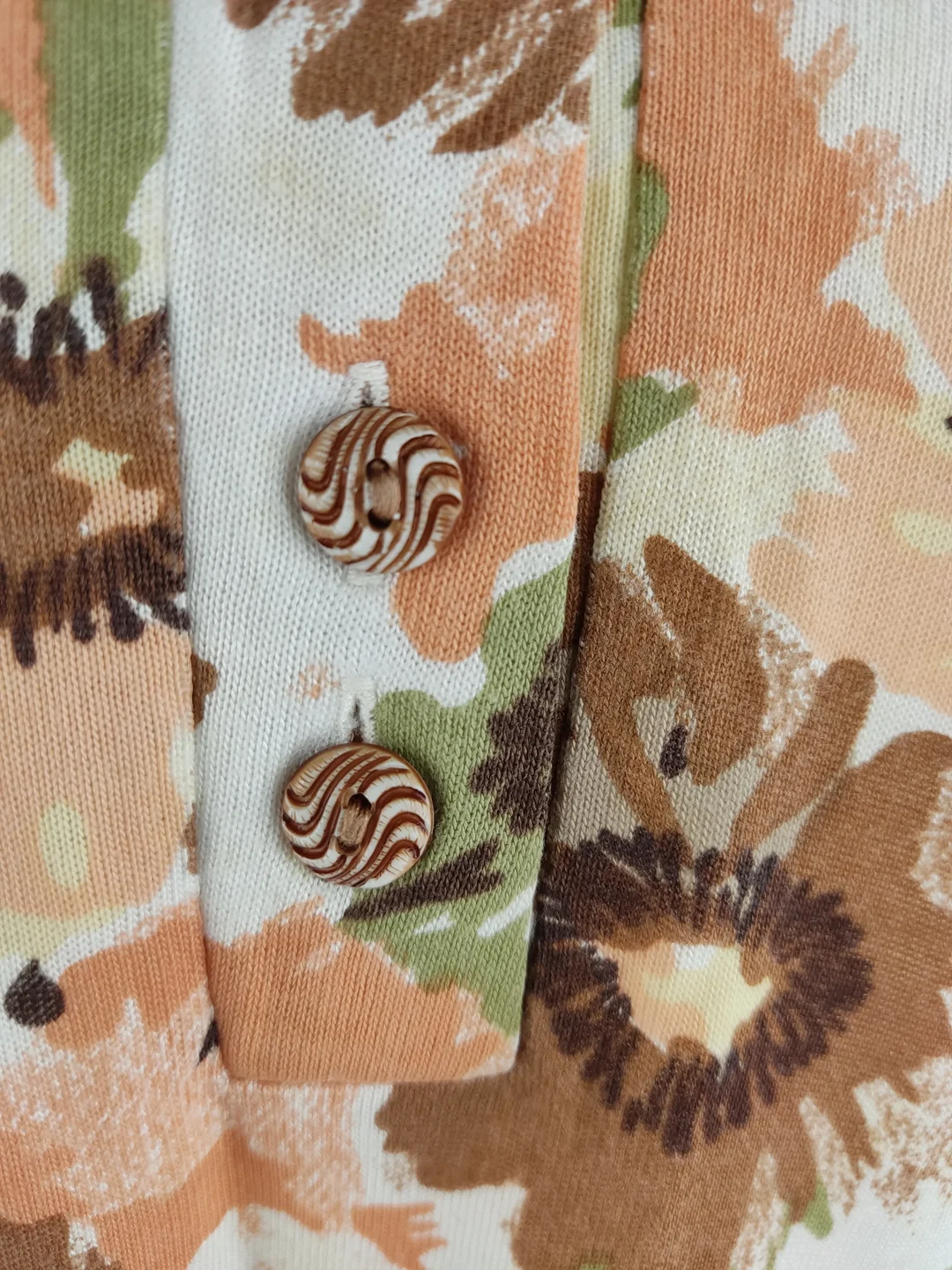 T-Shirt "Bretto", kurzarm mit Rundhalsausschnitt, beige/braun/grün gemustert, Größe 46 – Bild 4