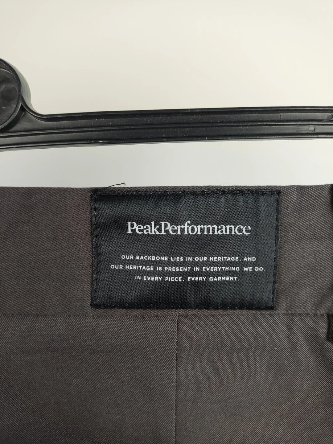 Peak Performance Damenhose dunkelgrau - W29 / L32 – Bild 3