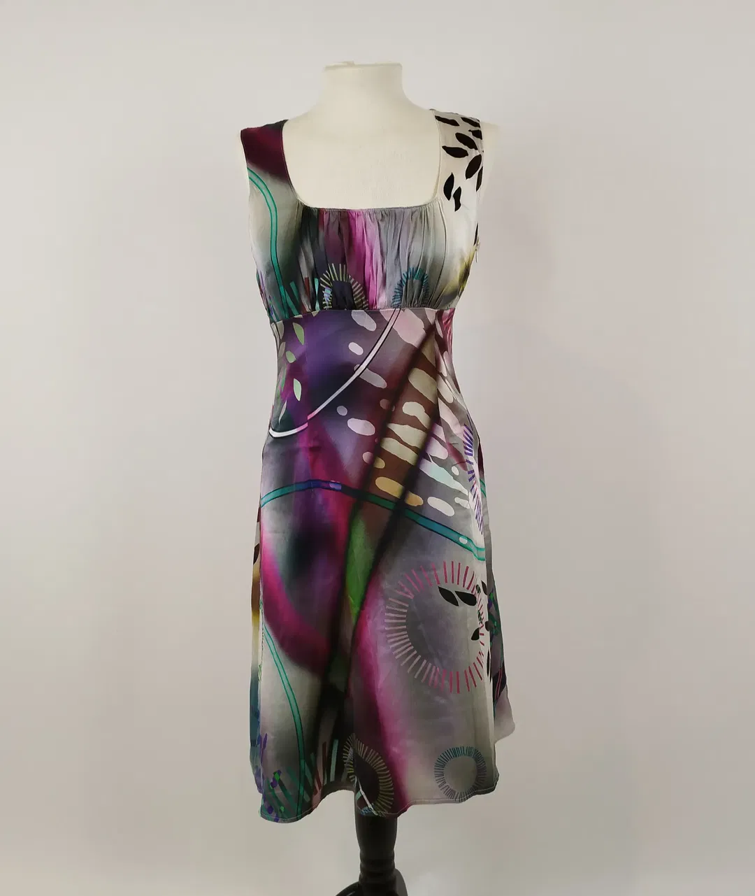 Tuzzi Midi-Kleid bemustert - 93% Seide, 7% Elasthan - Bild 1