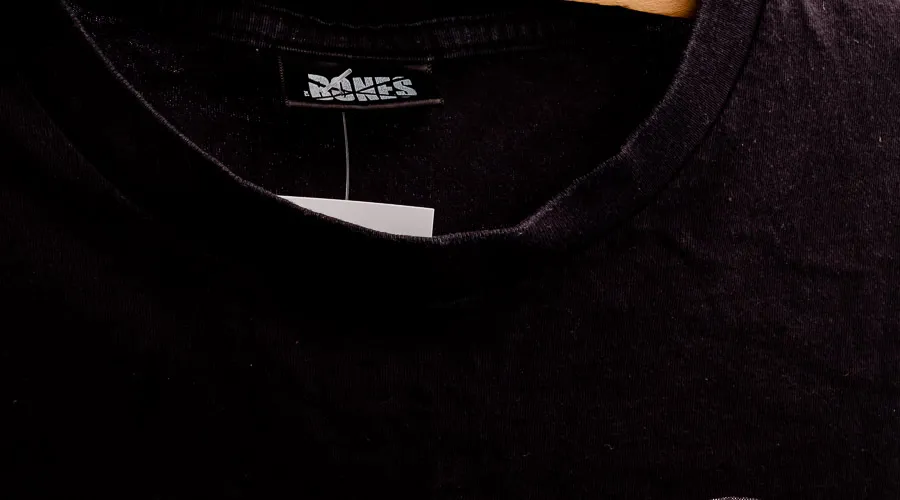 T-Shirt "BONES" – Bild 3