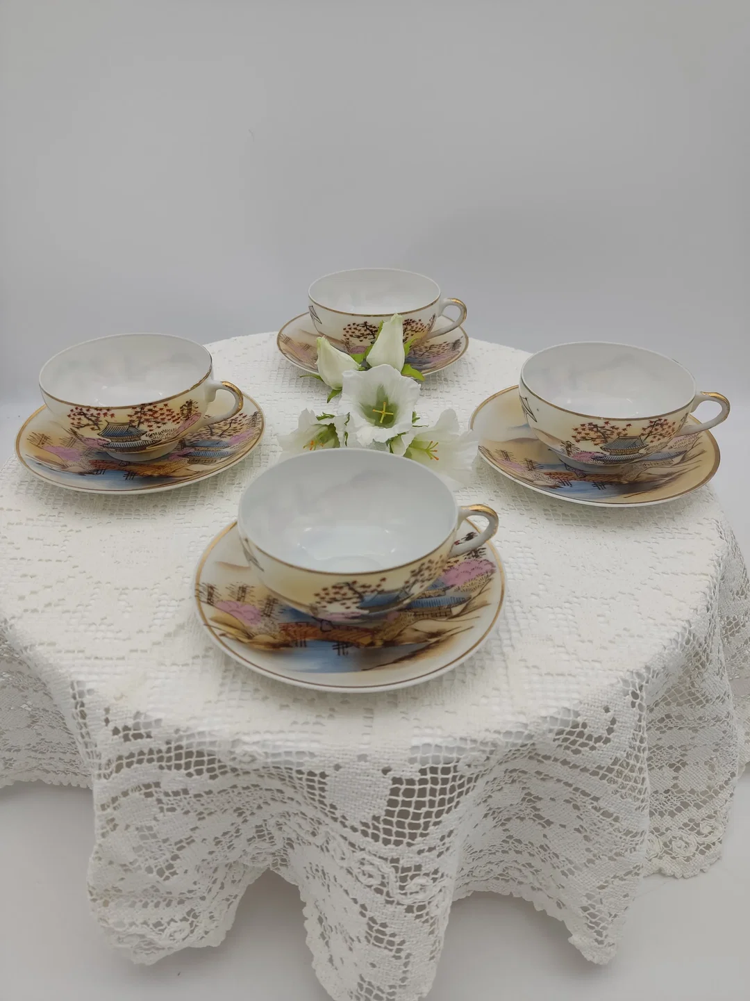Japanische Teetasse mit Untertasse 4er-Set Porzellan Landschaftmotiv | Asiatische 'Kutani' Stil - Bild 4