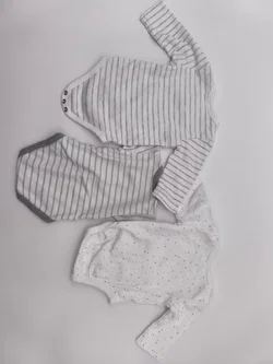 3er Set Baby-Body, Langarm, Gr. 50/56 – Vorschau 2