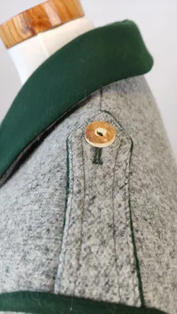 Original Schladminger Herren-Janker, grau - Gr. 24 - Bild 6