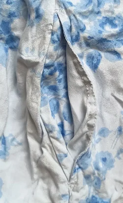 Hollister Damen Minikleid mit Blumenmuster blau Gr. S – Vorschau 3