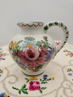 Ulmer Keramik Krug mit Blumenmotiv | Vintage-Charme