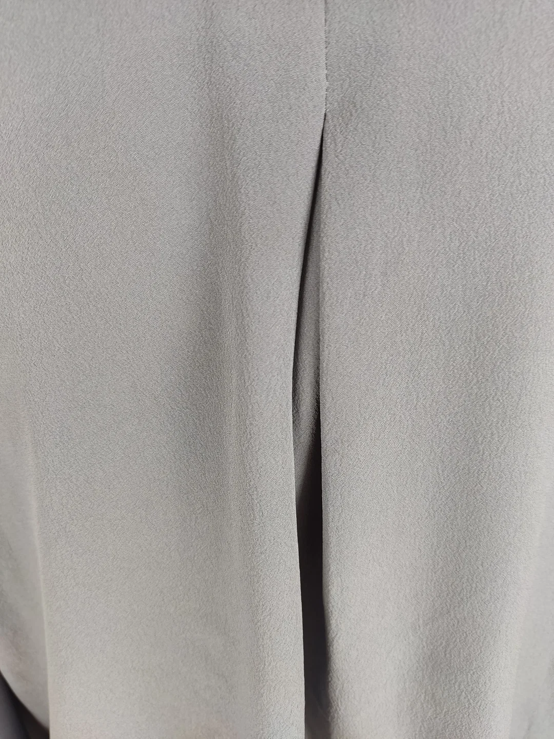 Bluse "Rainbow", langarm mit V-Ausschnitt, grau mit Gummizugbund, Größe 40 – Bild 5