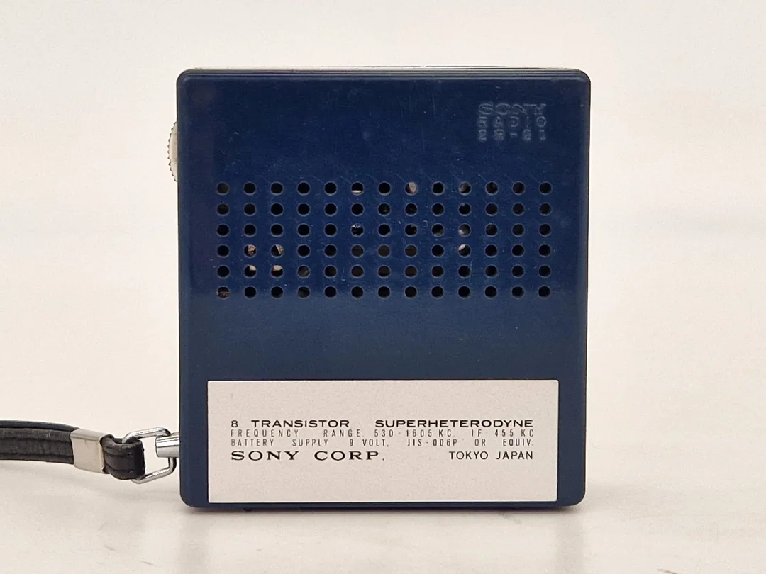 Sony Vintage 8 Transistor Taschenradio (AM/Mittelwelle) - Dunkelblau/Silber – Bild 5
