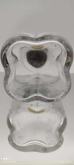 Handgefertigte Glasflasche aus Tiroler Kristallglas mit geschiffenen Blumenmotiven - Bild 4