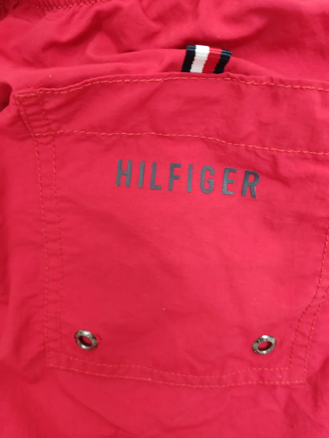 Tommy Hilfiger Herren Badeshort rot Gr.M – Bild 3