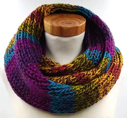 Handgestrickter Loop Schal