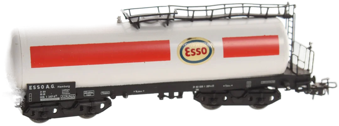 H0 Märklin Kesselwagen ESSO | 4-achsig | DB Privatwagen Esso AG Hamburg | weiß/rot | Bremserbühne – Bild 3