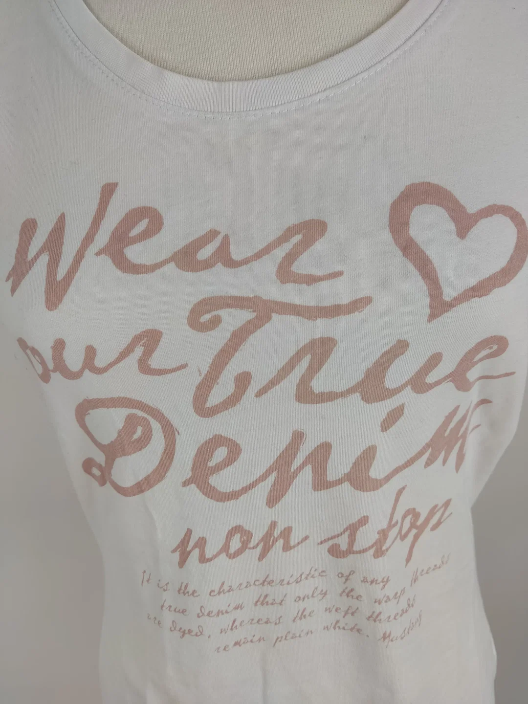 T-Shirt "Mustang", kurzarm mit Rundhalsausschnitt, weiß/beige, Größe S – Bild 3