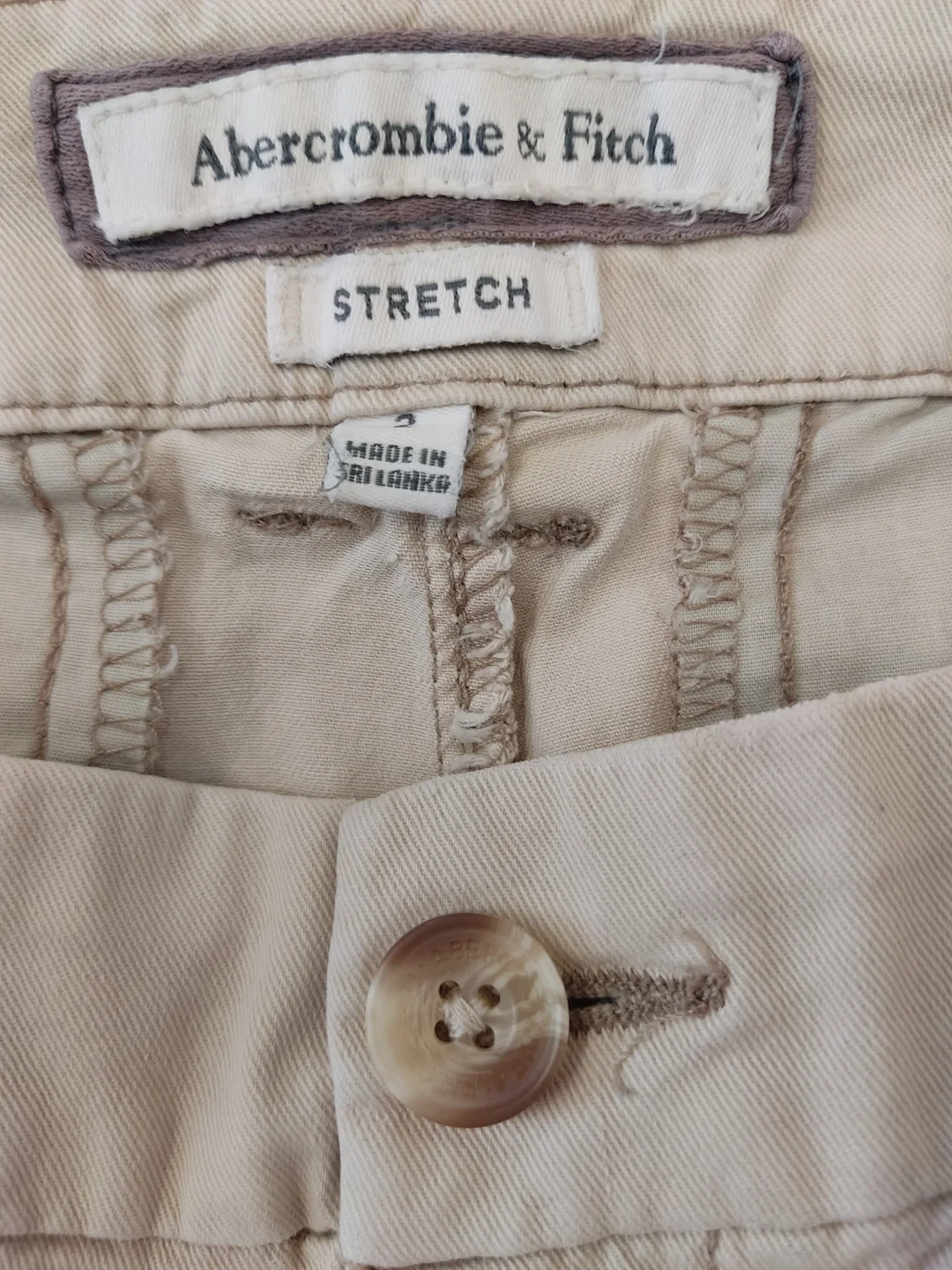 Abercrombie & Fitch Damen Hose Capri beige Gr. 2 – Bild 3