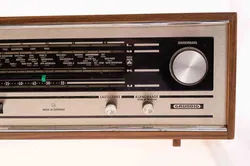 Grundig RadioType RF 150 - Made in Germany - 70er Jahre - Holzgehäuse - Bild 4