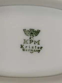 Porzellan-Sauciere KPM Krister mit Goldrand | Vintage-Schatz - Bild 11