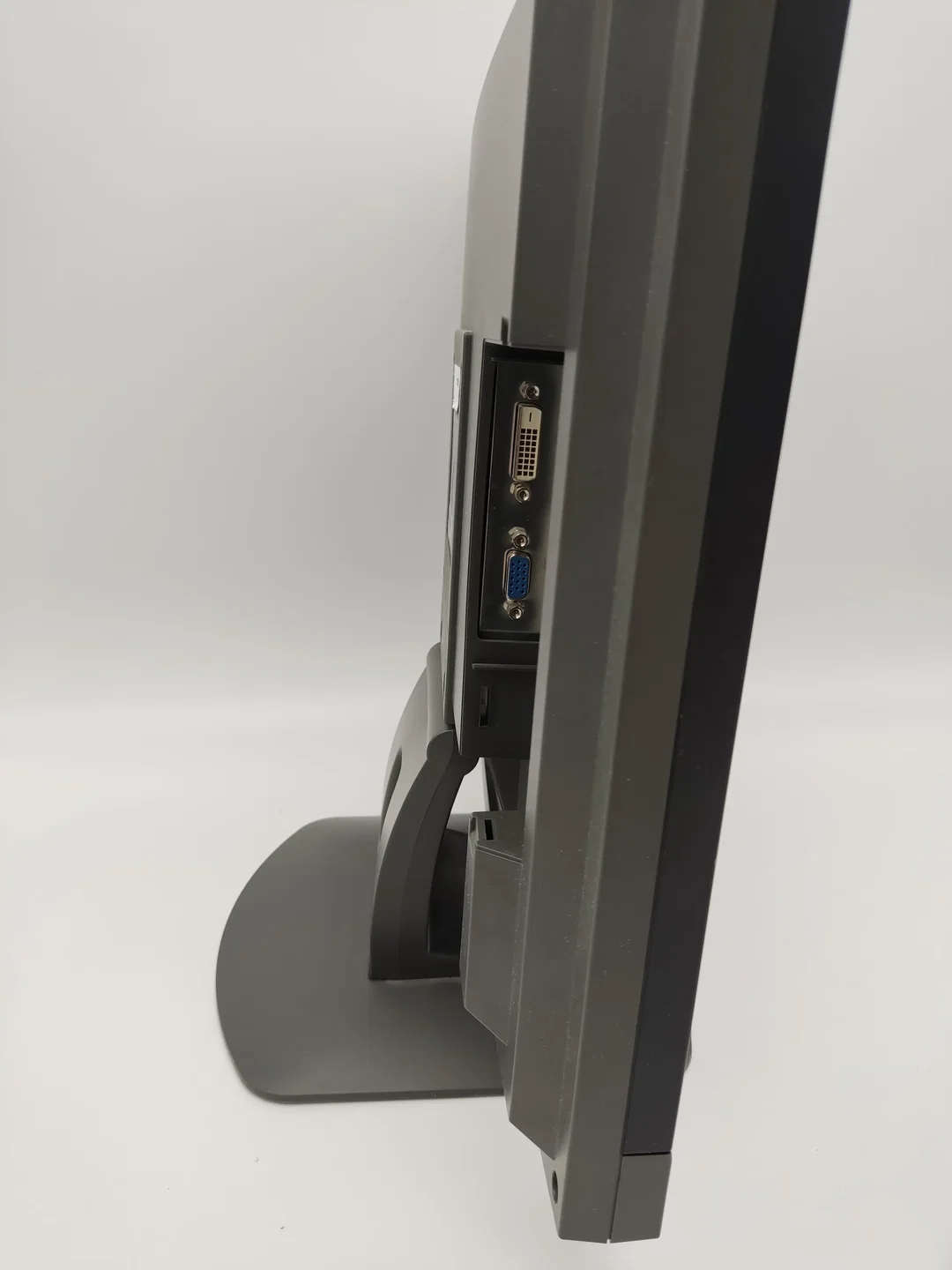 Neovo F-419 Monitor VGA 19" 4:3 – Bild 4