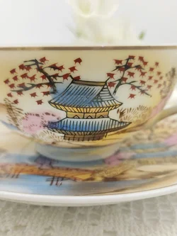 Japanische Teetasse mit Untertasse 4er-Set Porzellan Landschaftmotiv | Asiatische 'Kutani' Stil - Bild 8