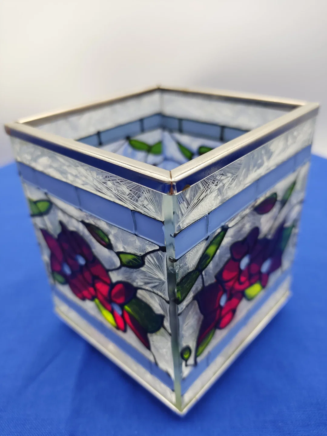 Buntglas-Windlicht im Tiffany-Stil | Zeitloses Design – Bild 6