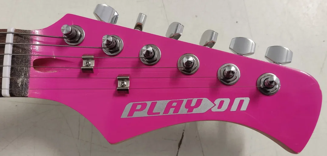 Play on Kinder E-Gitarre Pink Punk mit Tasche  – Bild 3