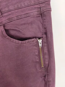 YESSICA Damen Stretch-Jeans in Weinrot, Größe 46 - Bild 2