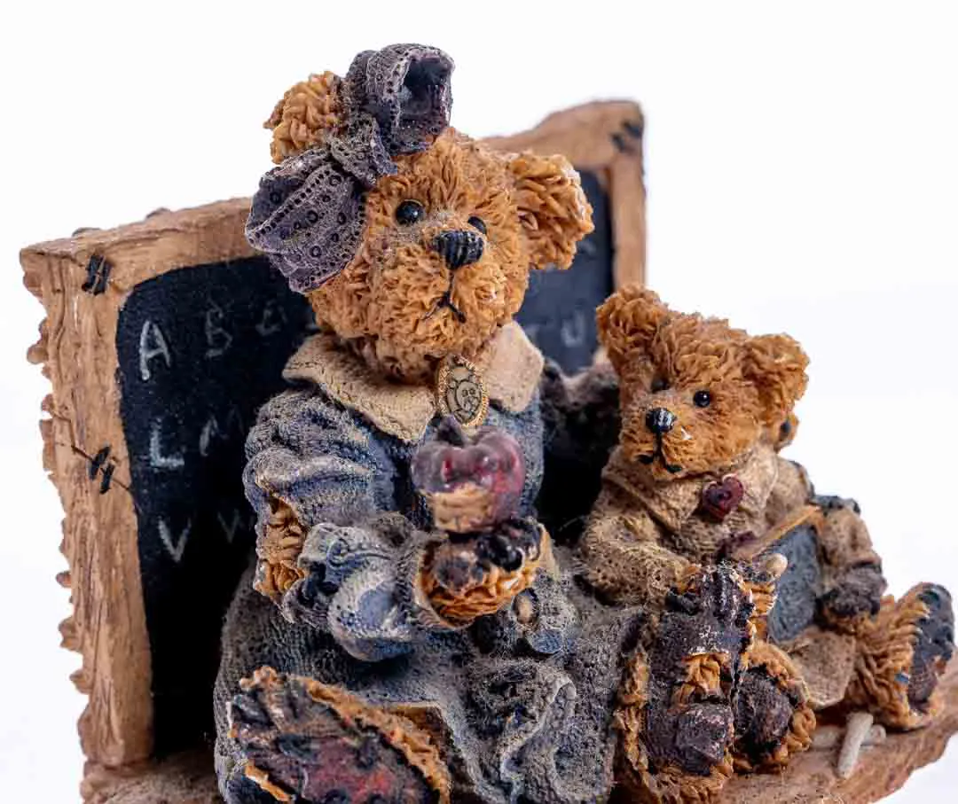 Boyds Bears & Friends Miss Bruin & Bailey Sammelfigur – Bild 2