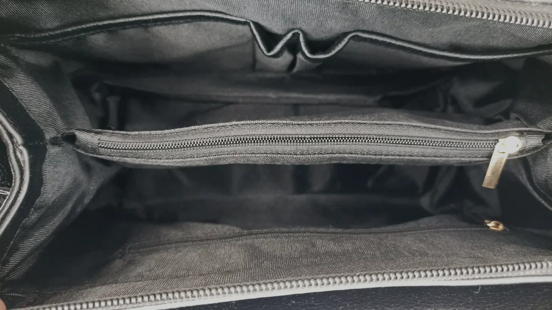 Igolumon Damen Henkeltasche schwarz – Bild 9